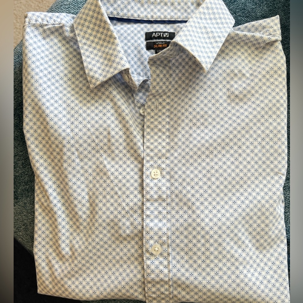 Men’s dress shirt APT 9. Great quality.  Slim fit Large